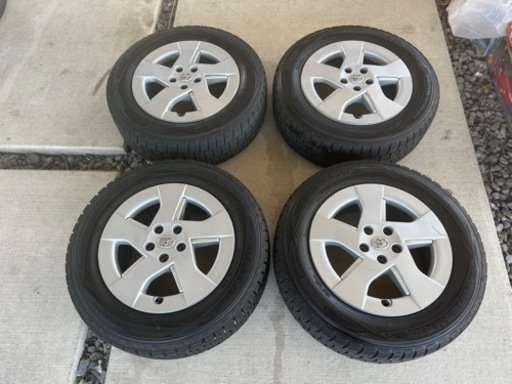 30プリウス スタッドレスタイヤホイール4本セット！2万から値下げ！