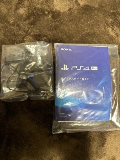PS4 PROの最新版CHU7200B 1TB ソフト付き