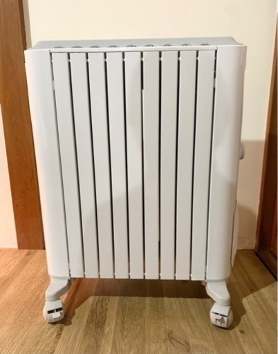 デロンギ　オイルヒーター　DeLonghi　RHJ75V0915-GY 富士市内配送可能