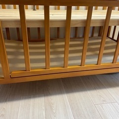 ベビーベッドの画像