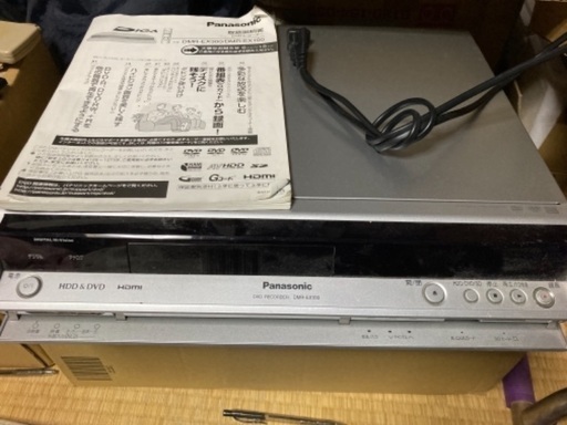 2005年型PanasonicDVDレコーダー初期化済み(取説、電源コード、B-CASカード、HDMケーブル、BS、CS用ケーブル付き)