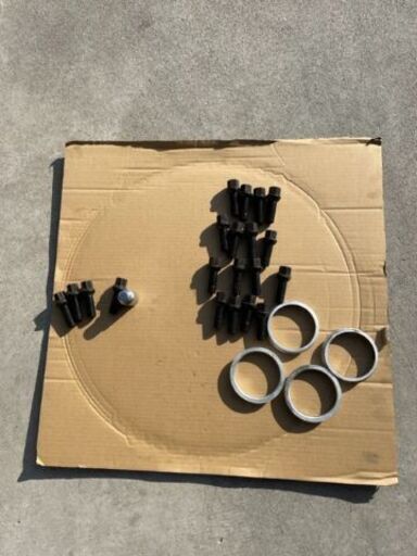 さらに値下げしました。（最終）カールソン８．５J×２０　PCD１１２　オフセット５０　ピレリー　スコーピオンゼロ　２３５/４５-２０　４本　一本キズあり　GLB　