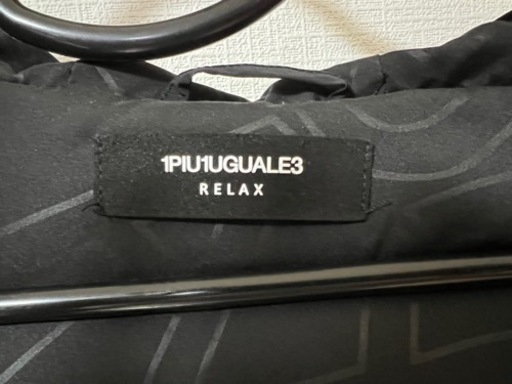 1PIU1UGUALE3 ダウン　アウター