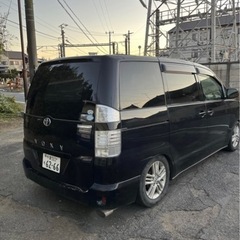 トヨタ ヴォクシー 2005の画像