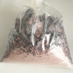 【お値下げ】ブラック岩塩3kg バスソルト　入浴剤の画像