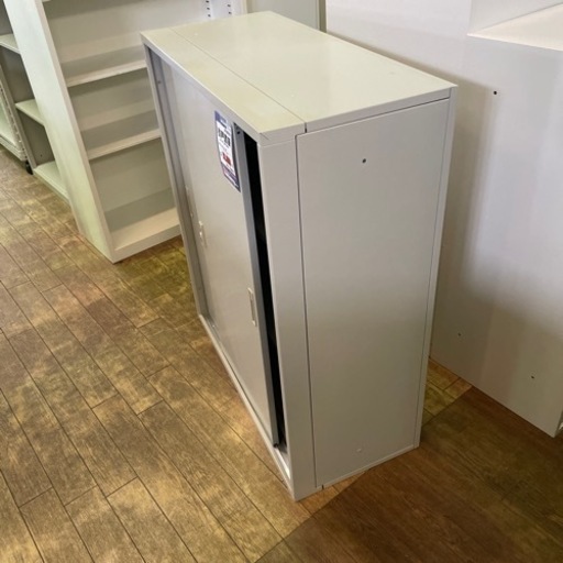 JA-17 【オフィス家具専門店】引戸書庫です！