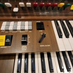 ヤマハ　エレクトーン 椅子付きの画像