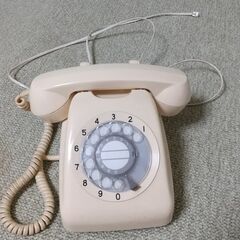 ダイヤル式電話機の画像