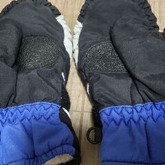 スノーグローブ　雪遊び　ベビー　キッズ　子供手袋　もこもこの画像