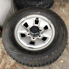 100系ハイエース、スタッドレス