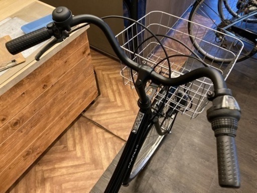 【前輪タイヤ新品！】6段変速　27インチ自転車　黒