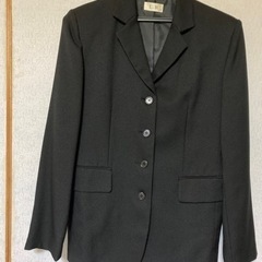 リクルートスーツ