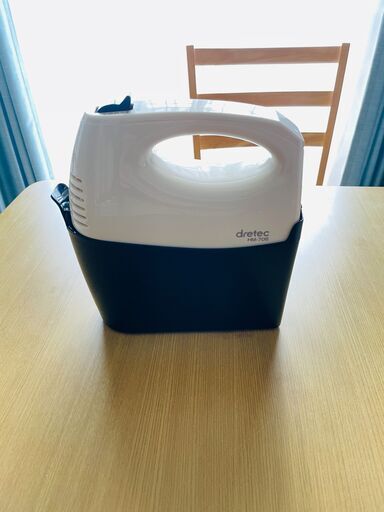 ハンドミキサー 泡立て器　美品 5段階切替・電源コード、ビーターが収納できるケース付き