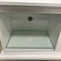 A2301-628  テレビ台　tvilum 搬出難あり　天板一部浮く　ダボ一部なし　現状渡しの画像