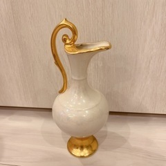 vintage flower base ヴィンテージ花瓶の画像