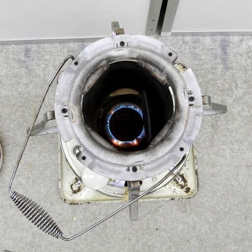 『Aladdin』アラジン しん上下式対流型ストーブ 石油ストーブ ストーブ ブルーフレームヒーター | Aladdin（アラジン）公式サイト