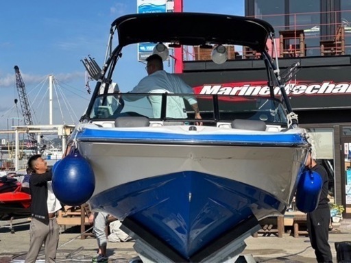 ジェットボート　船　ボート