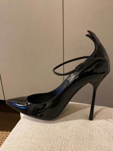 Yves Saint Laurent〗ストラップ付き パンプス