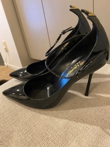 Yves Saint Laurent〗ストラップ付き パンプス