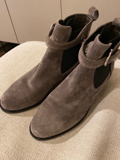 〖 Ferragamo 〗チェーンブーツ