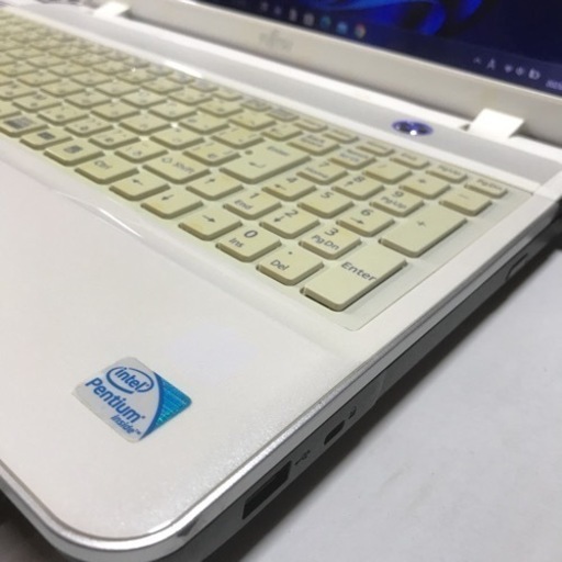 FUJITSU LIFE BOOK ノートパソコン　Windows11 pro