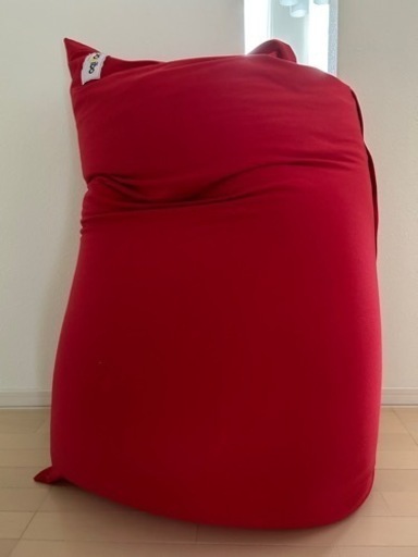 ヨギボー　ミディ　レッド　お話し中