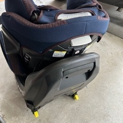 アップリカ　フラディア グロウ isofix 360 ネイビー　2/1日までに引き取れる方の画像