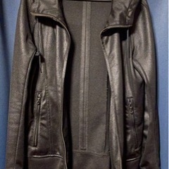 【美品】シュリセル レザー風細身パーカー L 黒