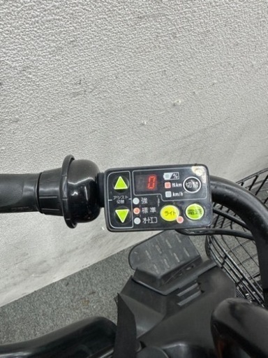 カゴ付き3人乗り電動自転車　ヤマハパスバビー　人気な車種　子供乗せシート付きのお買い得