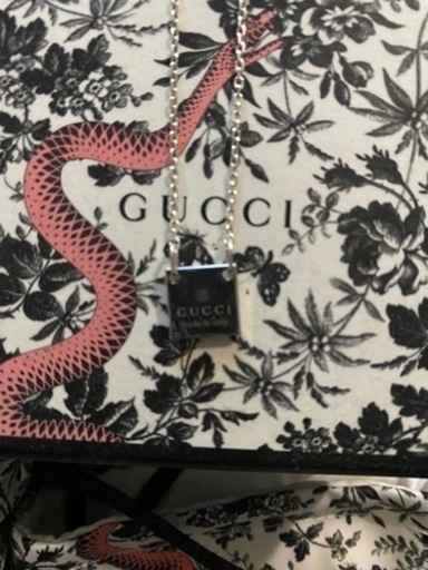 GUCCI