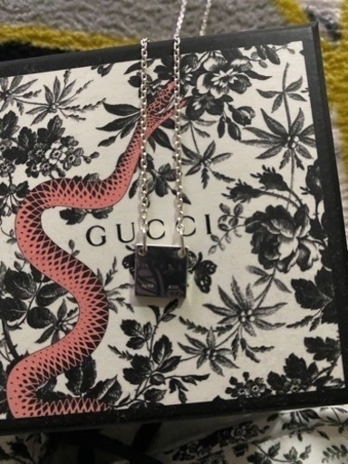 GUCCI