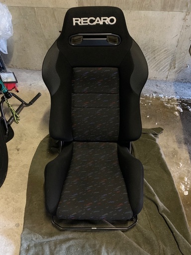 RECARO レカロ　セミバケットシート
