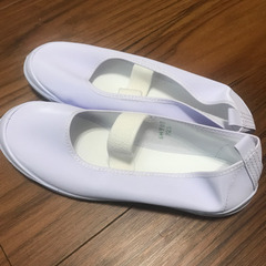 新品　子供用上靴　白/22.5センチ