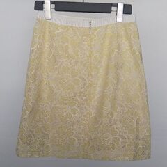 Sacai Luck 花柄のスカートの画像