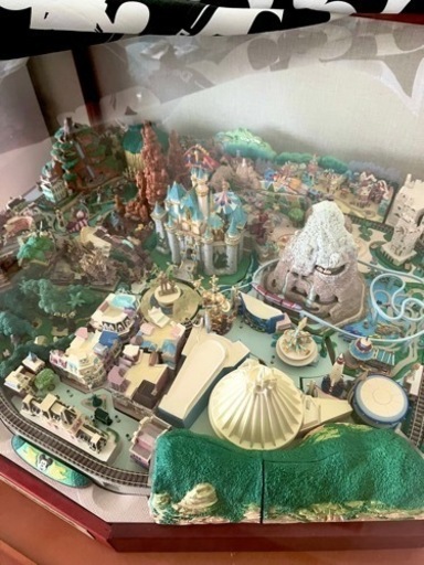 【美品】ディアゴスティーニディズニージオラマ模型 完成系