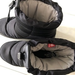 ✨美品✨ 【防水】THE NORTH FACE ザ・ノースフェイス　ウォーターブルーフ （ユニセックス）防水 スノーブーツ　アウトドア　キャンプ　タウンユース　ヌプシブーツ】の画像