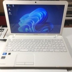 TOSHIBAダイナブック　T452/33Hw Windows1...