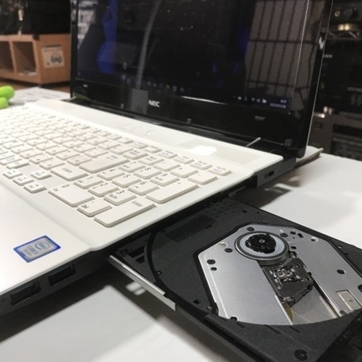 N E C  L A V E  N S350／F Windows11 pro 64 美品　