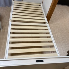 シングルベッド