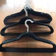 ＊取引中＊中古 スリムハンガー ３０本 