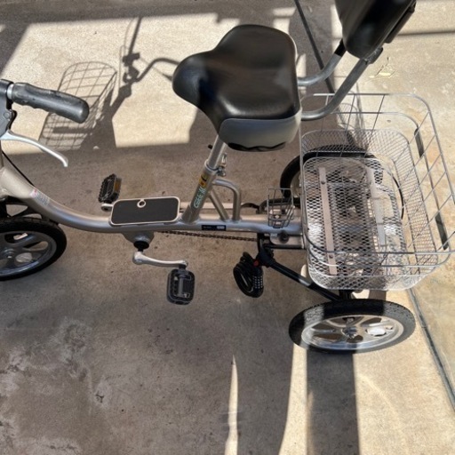 ４輪車