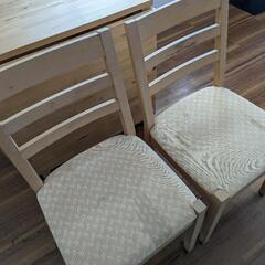 イケアのテーブルと無印のイス、差し上げますの画像