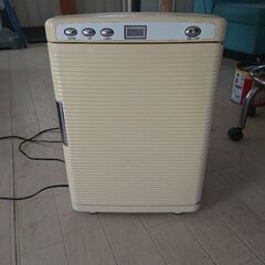 ポータブル保冷温庫