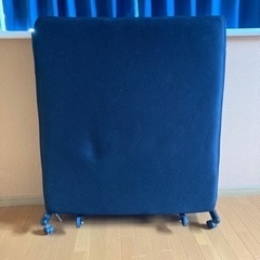 【無料】折りたたみシングルベッドフレーム（マットレス付き）の画像