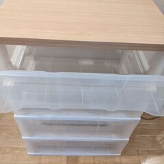 美品　衣装ケース　4段