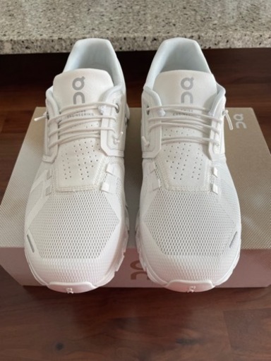 オンランニングシューズ