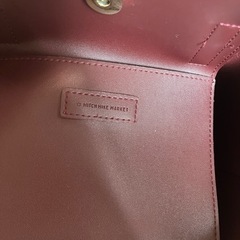 赤　バッグの画像