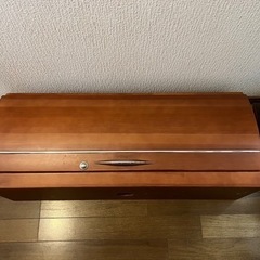 【引き取り手が決まりました】キャンピングカーに付いていた収納棚