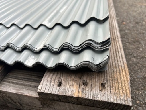 波板、カラートタン