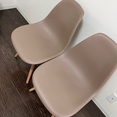 椅子2脚の画像